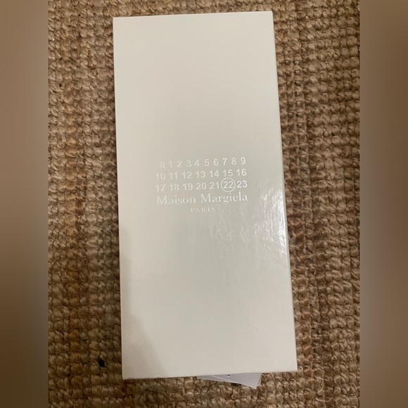 Brand New Maison Martin Margiela Metallic Silver Flats - Picture 4 of 4